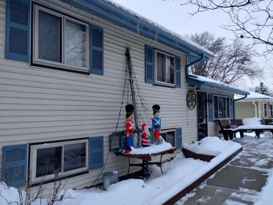 3407 Emerald Drive, Saint Paul, MN 55110 - Image #2