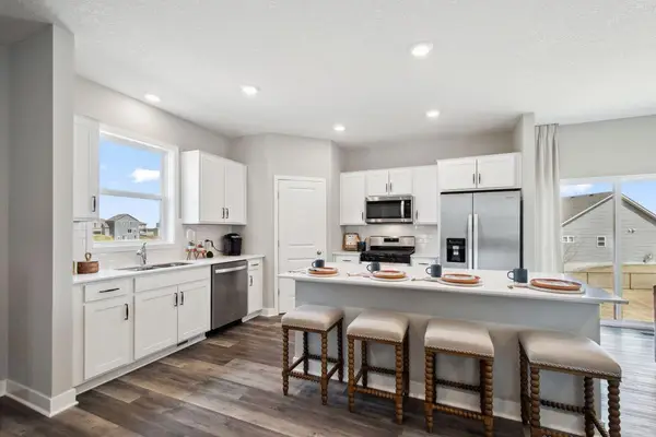 17053 Draper Way, Lakeville, MN 55044