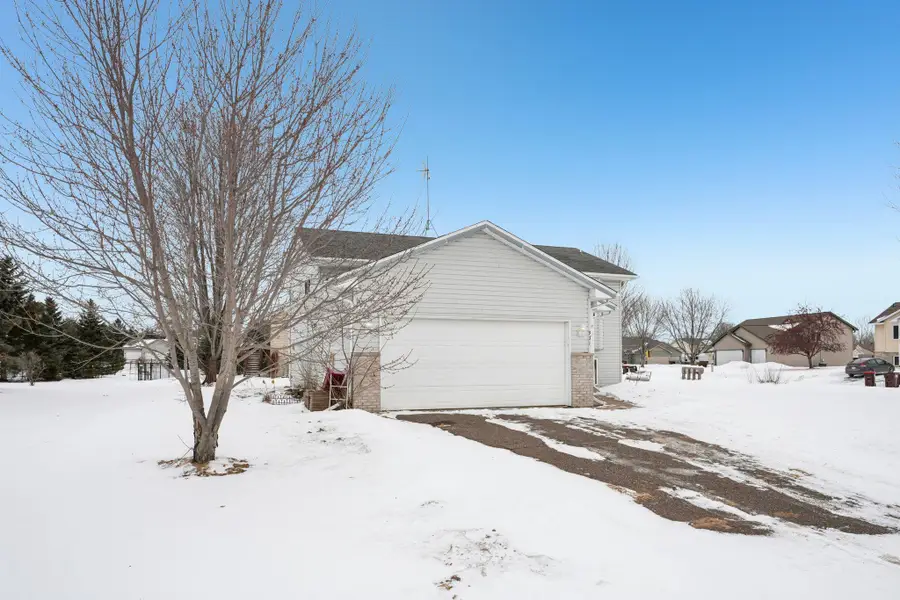931 Shady Ridge Lane, Braham, MN 55006 - Image #2