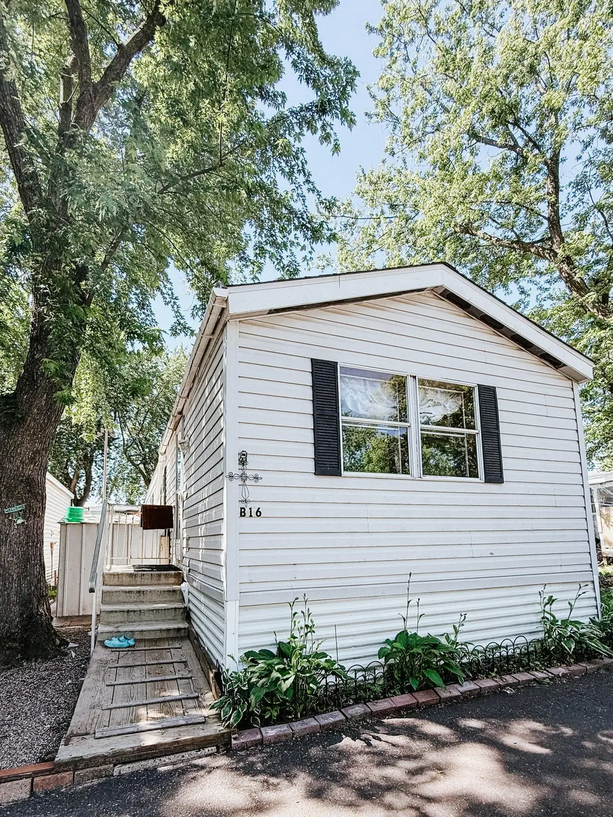 3020 Rice Street #Trailer B16, Saint Paul, MN 55113 - Image #1