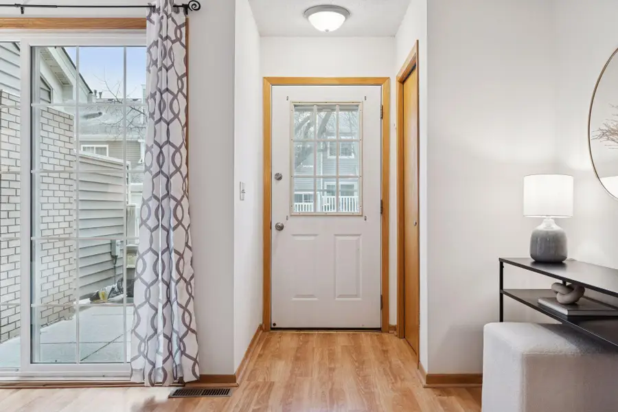 8404 Copperfield Way #101, Inver Grove Heights, MN 55076 - Image #3