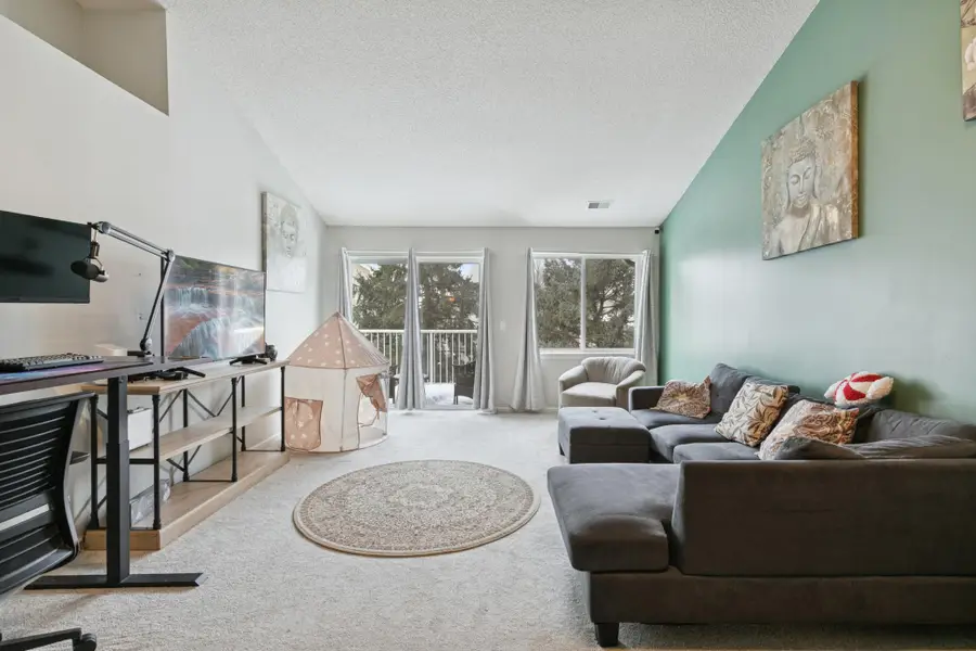 2216 Water Lilly Lane #607, Eagan, MN 55122 - Image #2