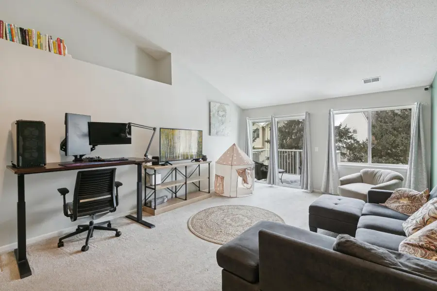 2216 Water Lilly Lane #607, Eagan, MN 55122 - Image #3