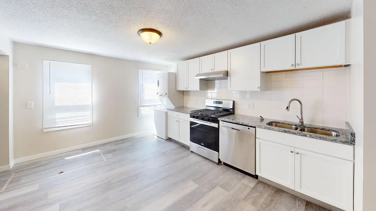 594 Charles Avenue, Saint Paul, MN 55103 - Image #1