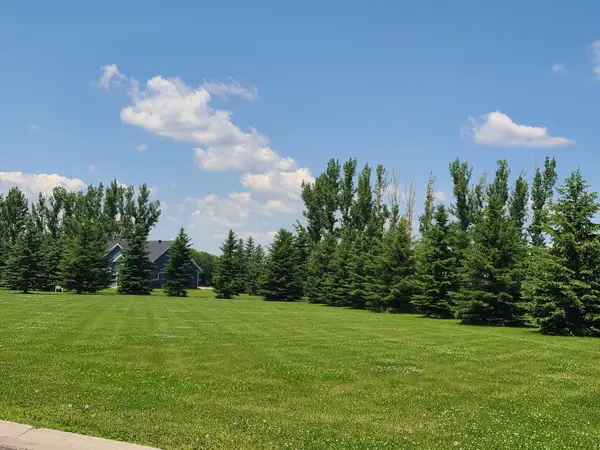 212 River Bend Trail, Breckenridge, MN 56520