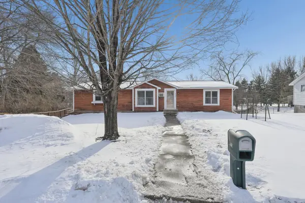 890 Maple Drive, Osceola, WI 54020