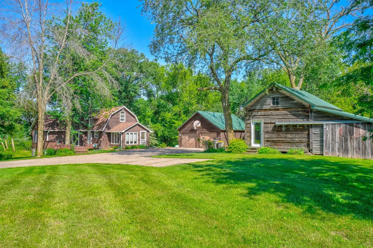 512 County Road T, Hammond, WI 54015 - #1
