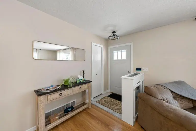 4561 2 1/2 Street Ne, Minneapolis, MN 55421 - Image #1