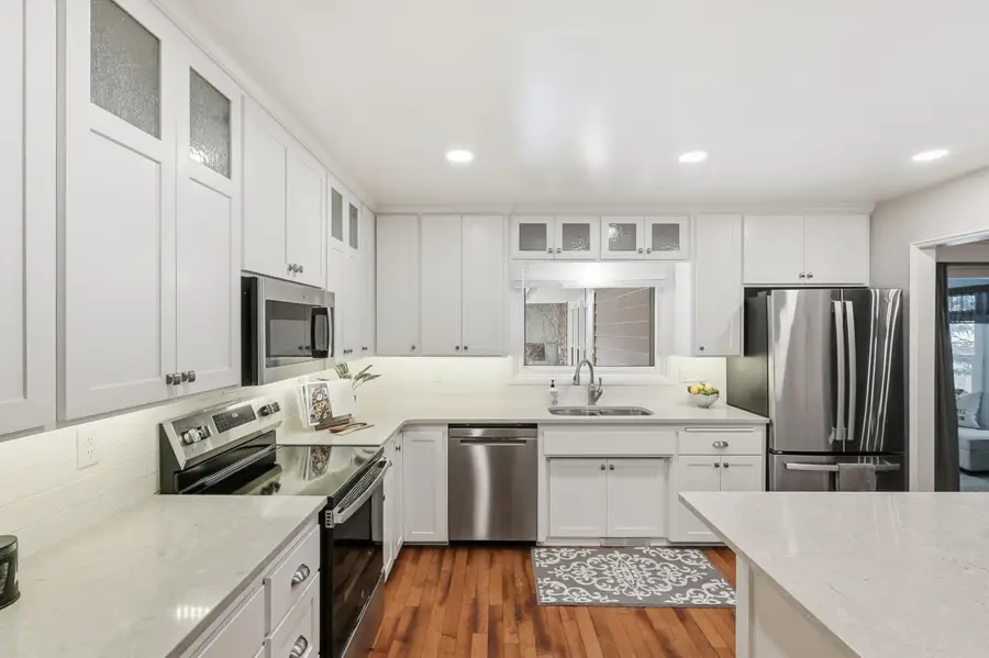 2470 Hillside Road, Saint Paul, MN 55110 - Image #3