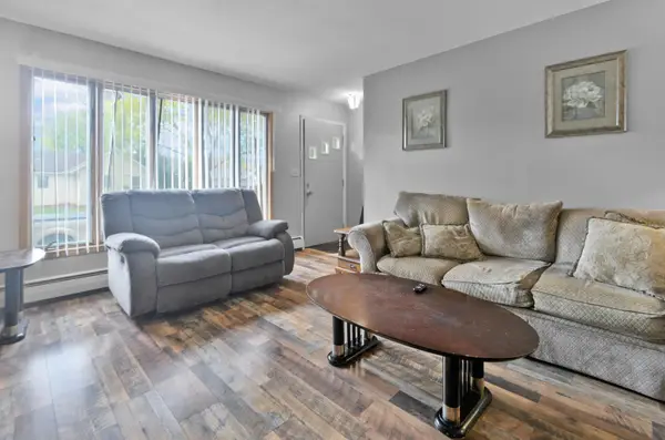 851 5th Avenue S, South Saint Paul, MN 55075