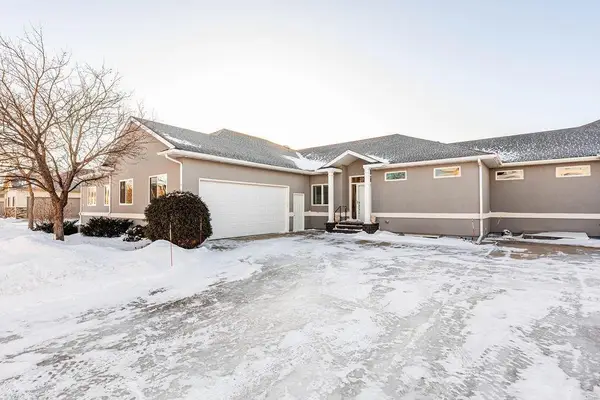 715 Northridge Way, West Fargo, ND 58078