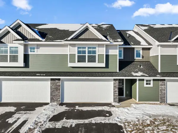 21709 Lilac Drive, Farmington, MN 55024