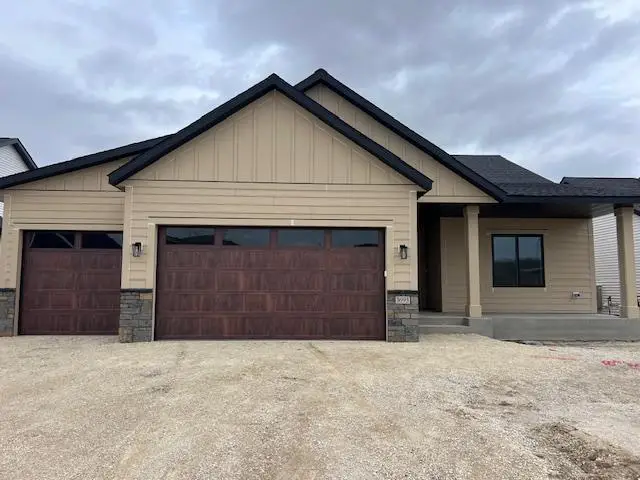 1693 Hadley Creek Drive Ne, Rochester, MN 55906 - #1