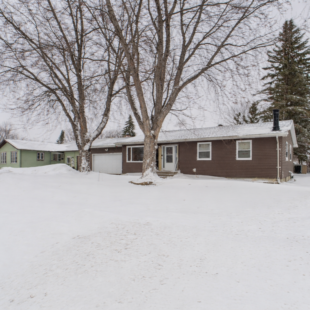 1118 Park Lane, Morris, MN 56267 - Image #1