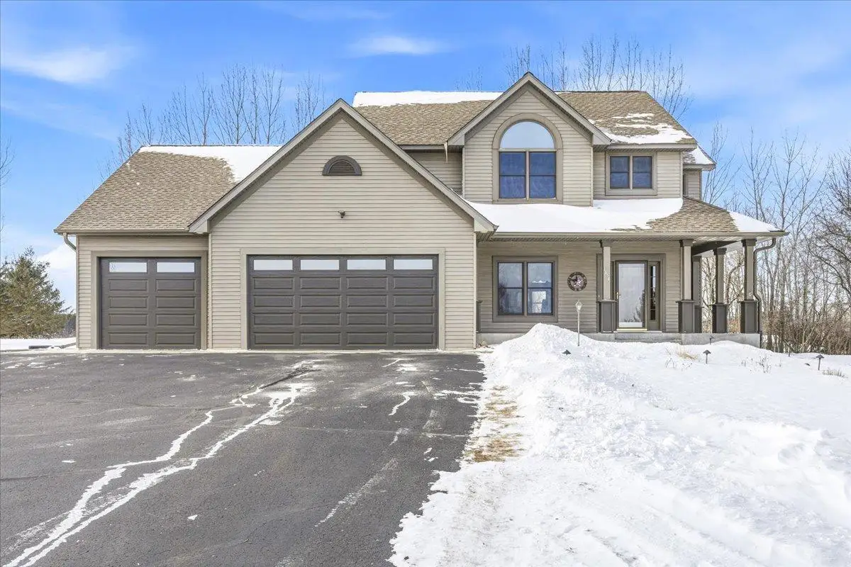 1654 Waters Edge Drive, New Richmond, WI 54017 - Image #1