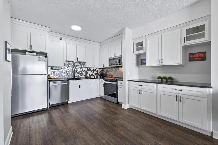 26 10th Street W #2004, Saint Paul, MN 55102 - #2