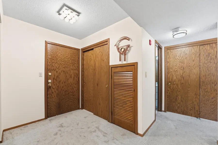 2220 Midland Grove Road #112, Roseville, MN 55113 - #3