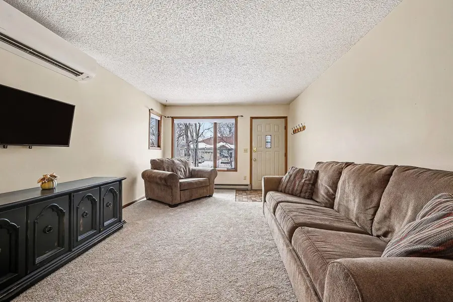 312 Arcadian Place #8, Buffalo, MN 55313 - Image #2