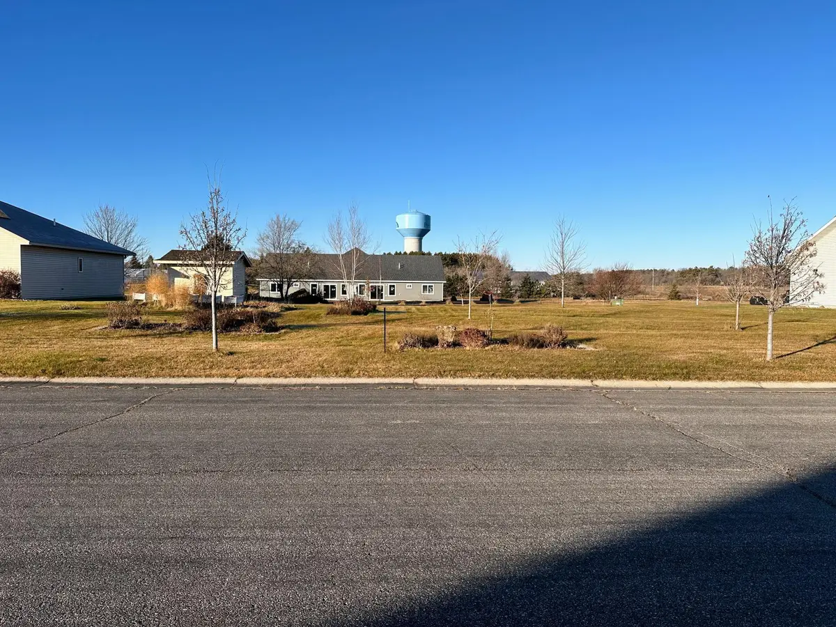 1019 7th Avenue Ne, Perham, MN 56573 - #1