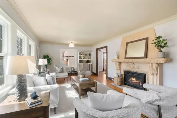 2790 Dean Parkway, Minneapolis, MN 55416