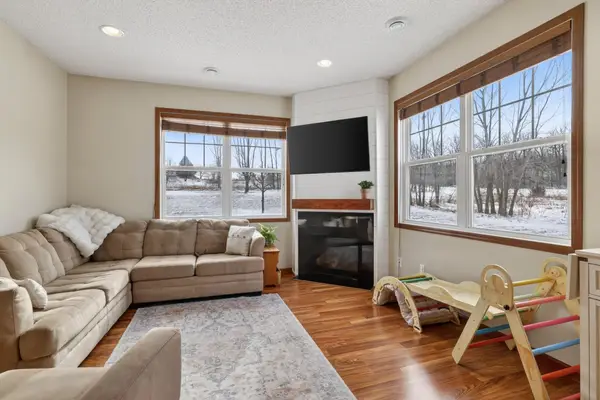 185 Bluejack Lane Se, Rochester, MN 55904