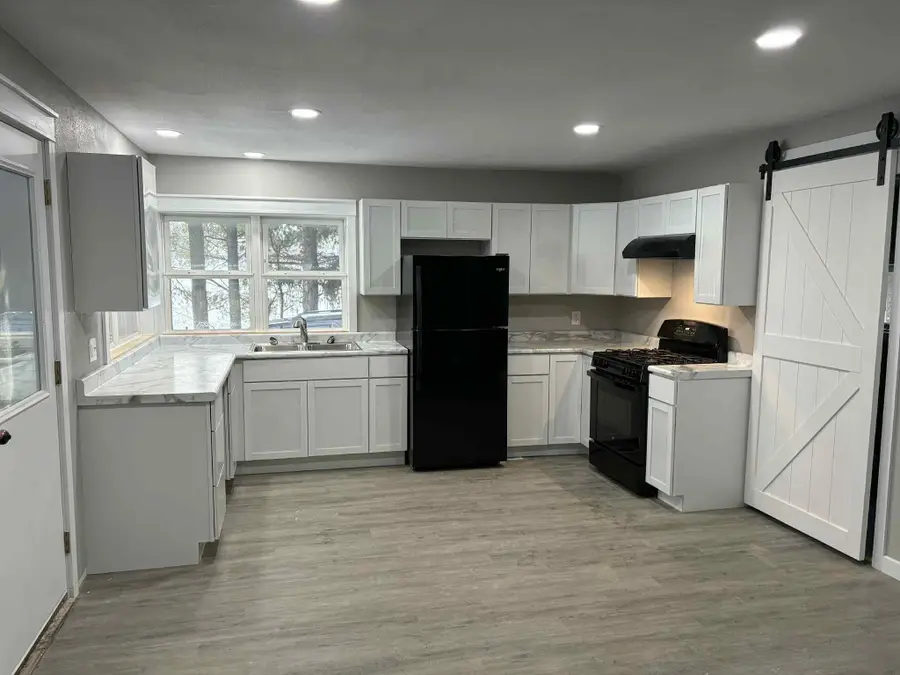 584 21 1/2 Avenue, Cumberland, WI 54829 - Image #3