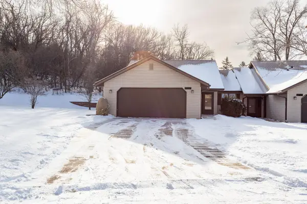 1757 Cobblestone Court, Red Wing, MN 55066