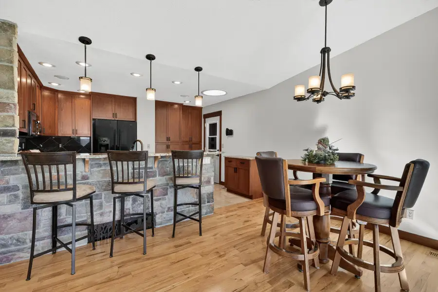 7067 Robinwood Trail, Woodbury, MN 55125 - #3