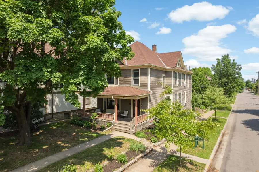 681 Dayton Avenue, Saint Paul, MN 55104 - Image #2