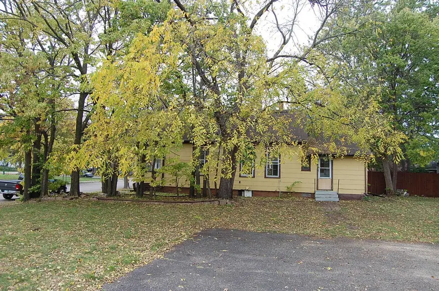 721 Tuscarora Avenue, Saint Paul, MN 55102 - #2