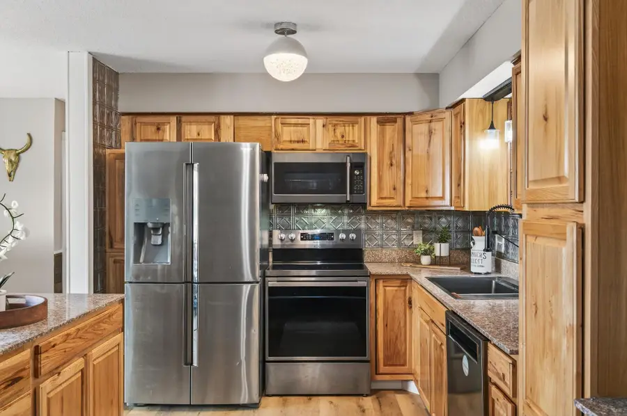 682 125th Lane Ne, Blaine, MN 55434 - Image #3