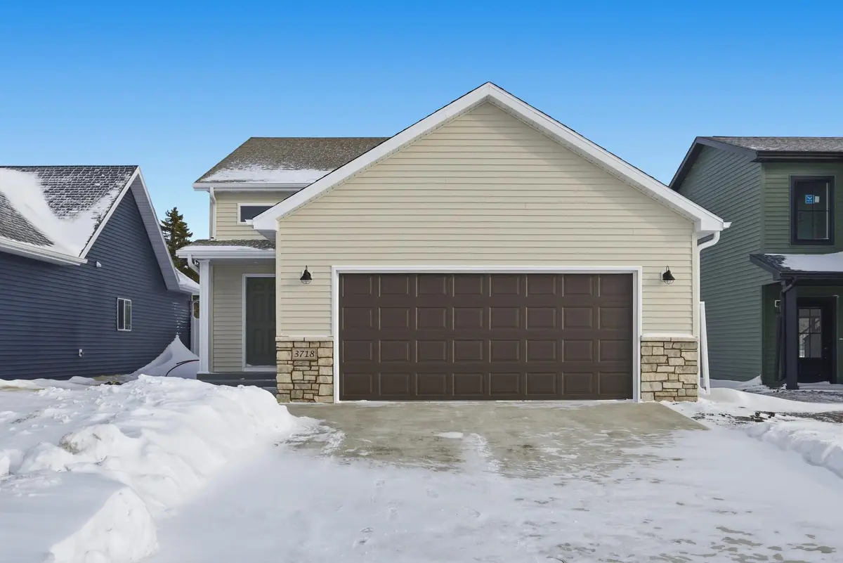 3718 27th Street S, Moorhead, MN 56560 - Image #1