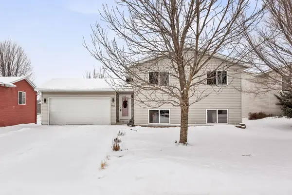 905 7th Avenue Nw, Hutchinson, MN 55350