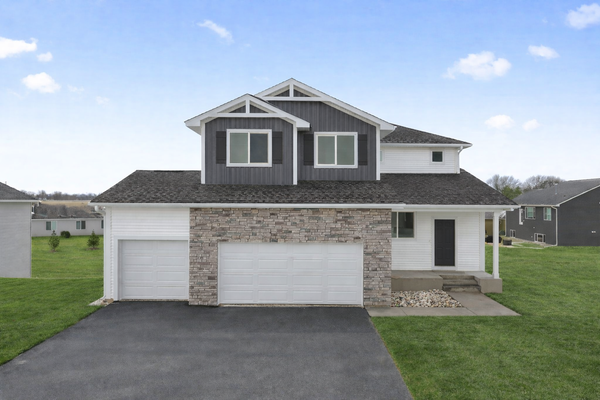 1337 Orchid Way, New Richmond, WI 54017