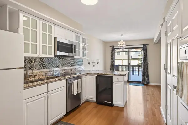 3287 Arcade Street S, Saint Paul, MN 55127