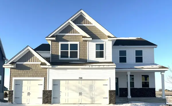 726 Winterberry Lane, Waconia, MN 55387