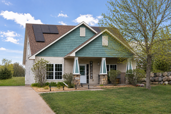 14701 Quicksilver Street Nw, Ramsey, MN 55303