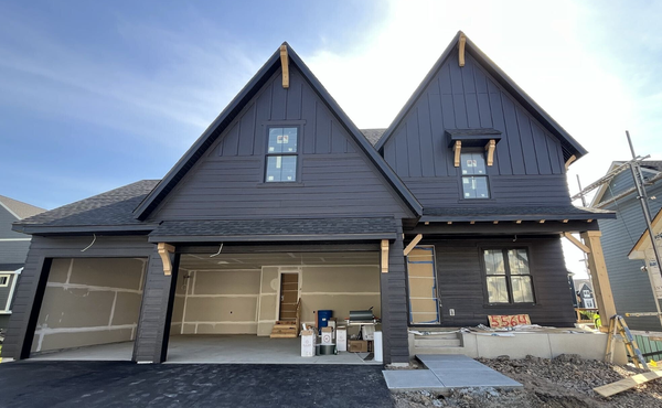 5564 Rolling Hills Parkway, Chaska, MN 55318