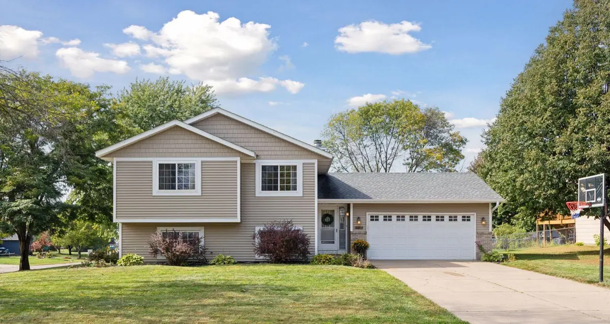 2260 Hallmark Avenue N, Oakdale, MN 55128 - Image #1