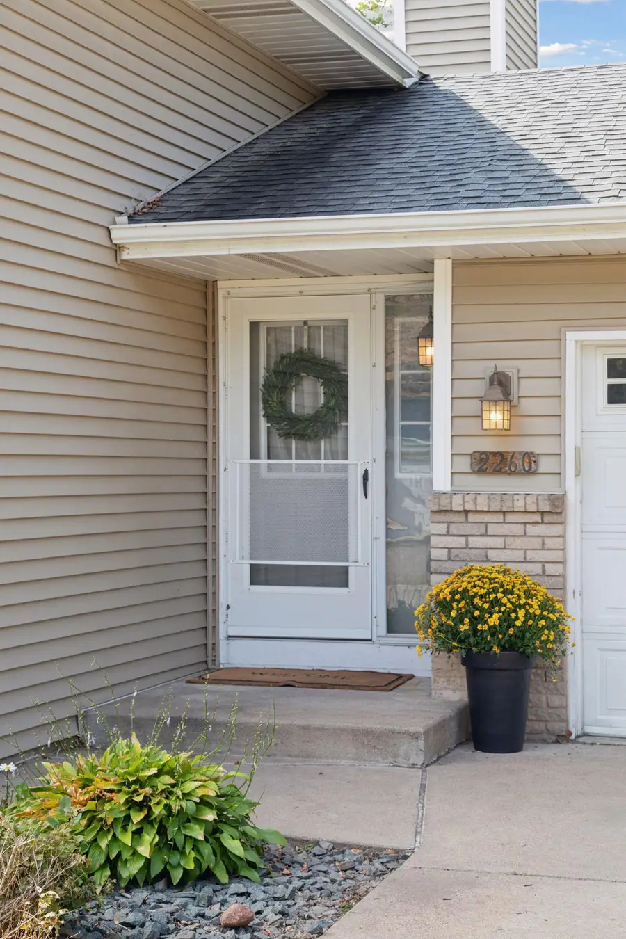 2260 Hallmark Avenue N, Oakdale, MN 55128 - Image #3