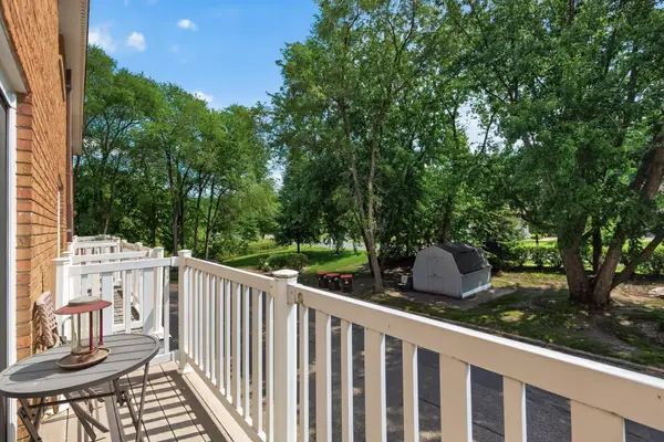 1860 Mcmenemy Street #I, Maplewood, MN 55117