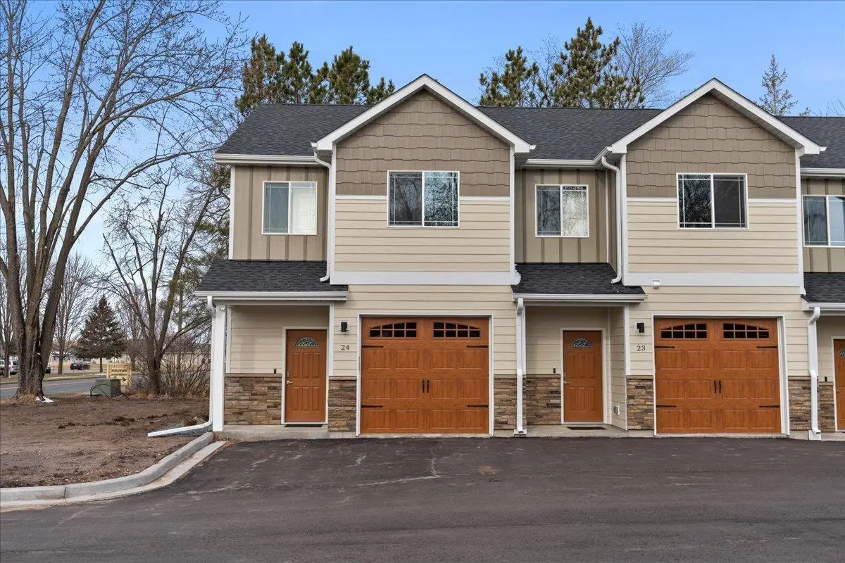 425 W 8th Street #22, New Richmond, WI 54017 - Image #1