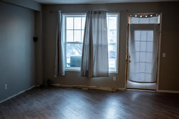 1667 Village Trail E #5, Maplewood, MN 55109