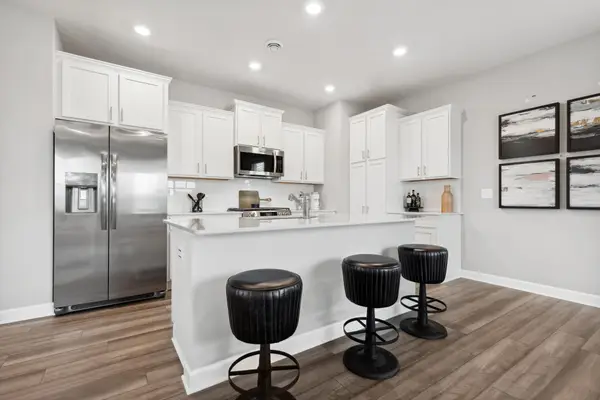 10749 Hemingway Avenue S, Cottage Grove, MN 55016