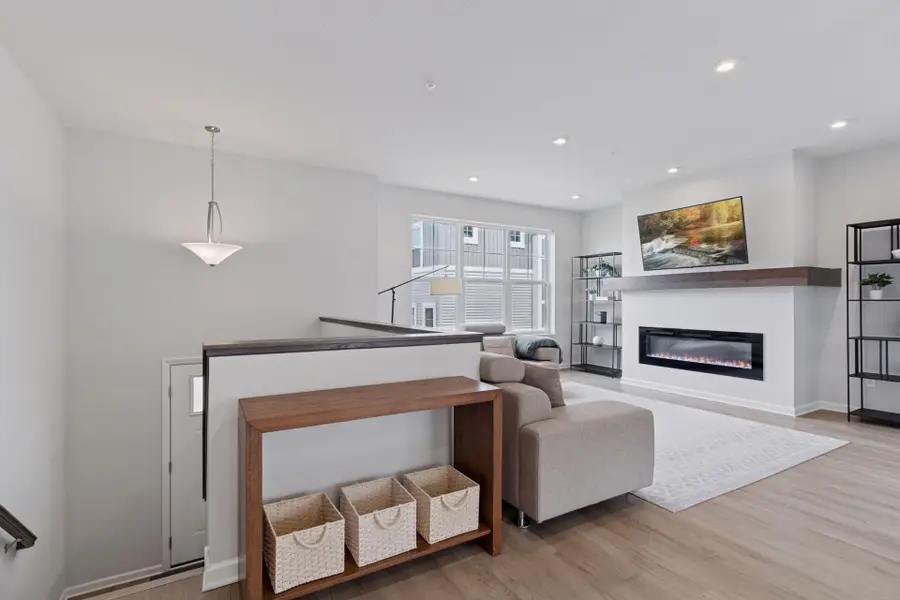 2315 Mckenney Way, North Saint Paul, MN 55109 - Image #3