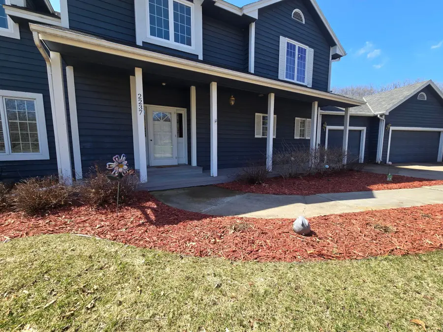 2237 Chelmsford Lane, Saint Cloud, MN 56301 - #3
