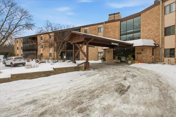 2680 Oxford Street N #125, Saint Paul, MN 55113