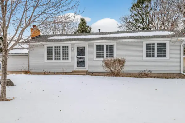 6574 Hokah Drive, Circle Pines, MN 55014