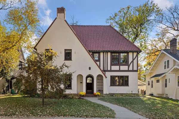 2260 Sargent Avenue, Saint Paul, MN 55105