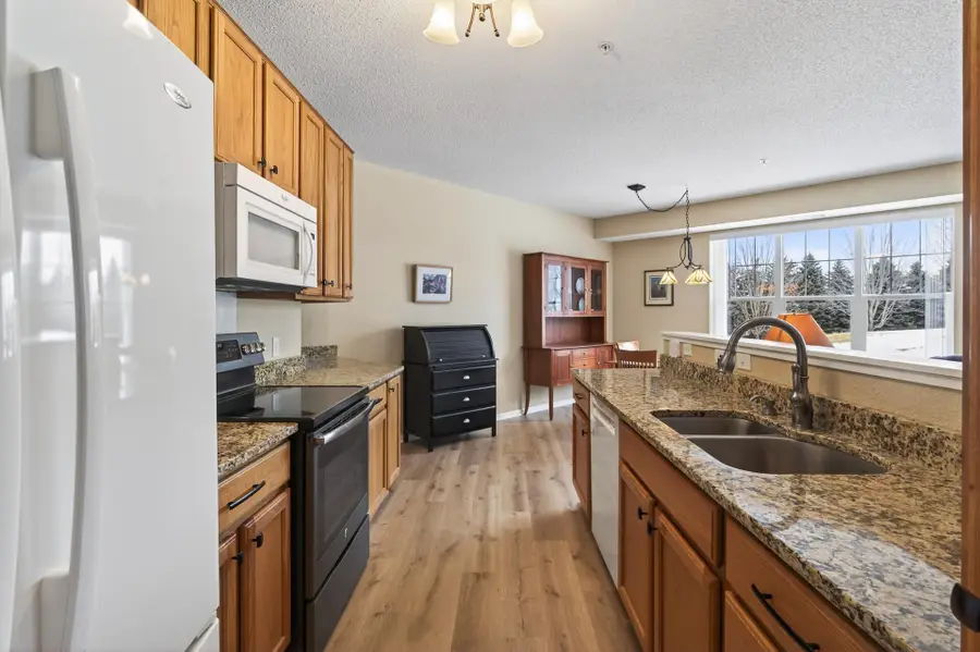 100 Clydesdale Trail #102, Medina, MN 55340 - #2